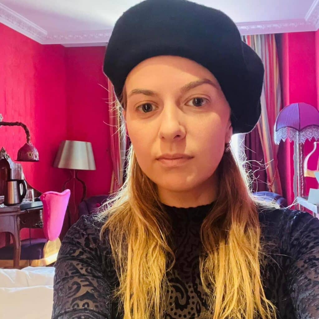 Tiramisu Wedding Cake Irresistible Easy Recipe tiramisu-wedding-cake-irresistible-easy-recipe